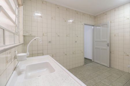 Casa à venda com 90m², 2 quartos e 2 vagasCozinha 
