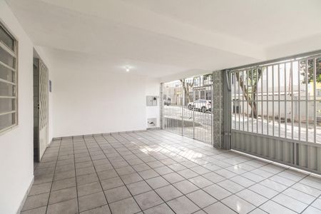 Casa à venda com 90m², 2 quartos e 2 vagasGaragem 