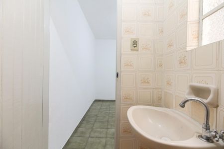 Casa à venda com 90m², 2 quartos e 2 vagasBanheiro Suíte 