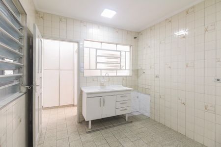 Casa à venda com 90m², 2 quartos e 2 vagasCozinha 