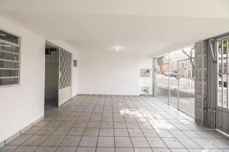 Casa à venda com 90m², 2 quartos e 2 vagasGaragem 