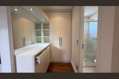 Apartamento à venda com 86m², 3 quartos e 2 vagas Apartamento à venda com 86m², 3 quartos e 2 vagasCloset da Suíte