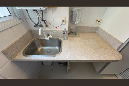Apartamento à venda com 86m², 3 quartos e 2 vagas Apartamento à venda com 86m², 3 quartos e 2 vagasÁrea de serviço