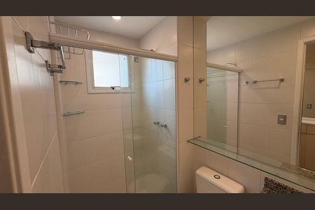 Apartamento à venda com 86m², 3 quartos e 2 vagas Apartamento à venda com 86m², 3 quartos e 2 vagasBanheiro social