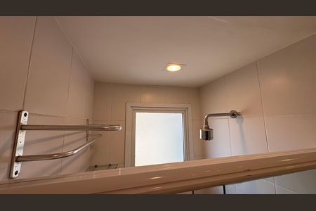 Apartamento à venda com 86m², 3 quartos e 2 vagas Apartamento à venda com 86m², 3 quartos e 2 vagasBanheiro social