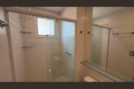 Apartamento à venda com 86m², 3 quartos e 2 vagas Apartamento à venda com 86m², 3 quartos e 2 vagasBanheiro social