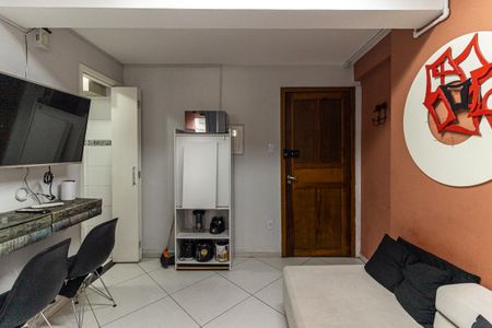 Apartamento para alugar com 40m², 2 quartos e 1 vagaSala