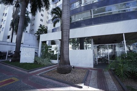 Apartamento para alugar com 119m², 4 quartos e 3 vagas