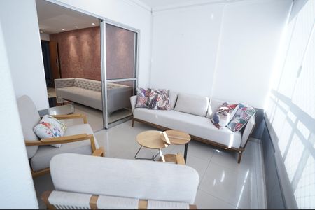 Apartamento para alugar com 119m², 4 quartos e 3 vagas