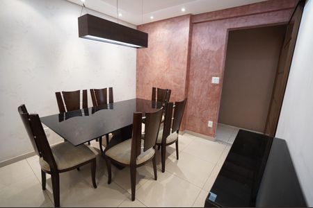 Apartamento para alugar com 4 quartos, 119m² em Setor Bueno, Goiânia