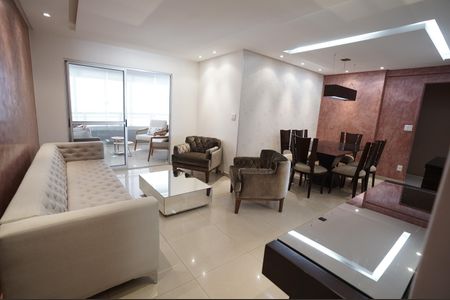 Apartamento para alugar com 119m², 4 quartos e 3 vagas