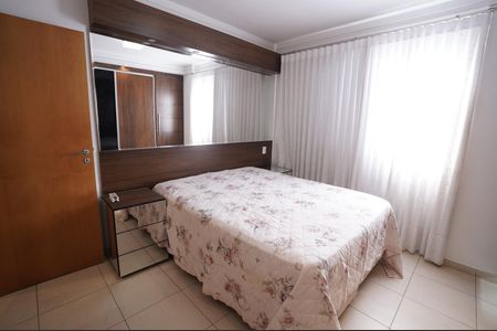 Apartamento para alugar com 119m², 4 quartos e 3 vagas