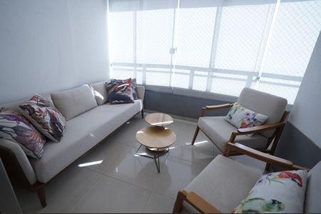 Apartamento para alugar com 119m², 4 quartos e 3 vagas