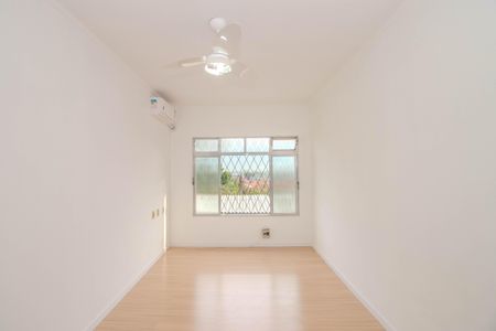 Casa à venda com 240m², 3 quartos e 2 vagas Casa à venda com 240m², 3 quartos e 2 vagasQuarto 1