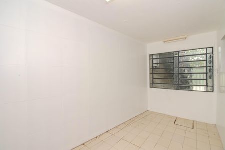 Casa à venda com 240m², 3 quartos e 2 vagas Casa à venda com 240m², 3 quartos e 2 vagasDispensa