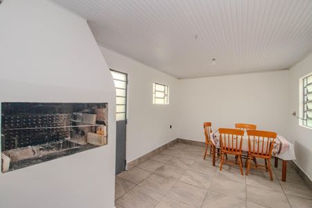 Casa à venda com 240m², 3 quartos e 2 vagas Casa à venda com 240m², 3 quartos e 2 vagasEspaço Gourmet