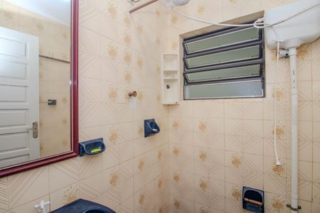 Casa à venda com 240m², 3 quartos e 2 vagas Casa à venda com 240m², 3 quartos e 2 vagasBanheiro 2