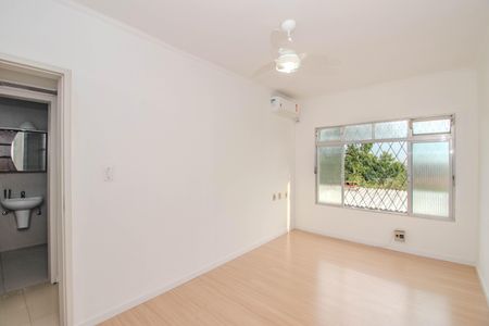 Casa à venda com 240m², 3 quartos e 2 vagas Casa à venda com 240m², 3 quartos e 2 vagasQuarto 1