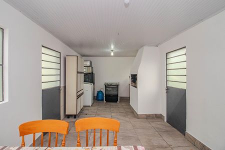 Casa à venda com 240m², 3 quartos e 2 vagas Casa à venda com 240m², 3 quartos e 2 vagasEspaço Gourmet