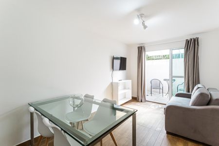 Apartamento à venda com 120m², 2 quartos e 1 vaga Apartamento à venda com 120m², 2 quartos e 1 vagaSala