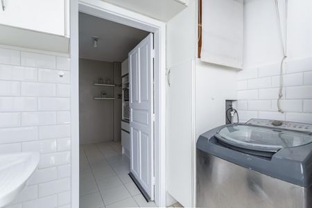 Apartamento à venda com 120m², 2 quartos e 1 vaga Apartamento à venda com 120m², 2 quartos e 1 vagaÁrea de Serviço