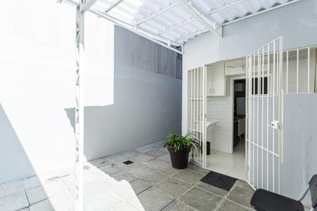 Apartamento à venda com 120m², 2 quartos e 1 vaga Apartamento à venda com 120m², 2 quartos e 1 vagaÁrea de Serviço