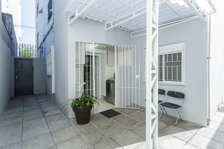 Apartamento à venda com 120m², 2 quartos e 1 vaga Apartamento à venda com 120m², 2 quartos e 1 vagaÁrea de Serviço