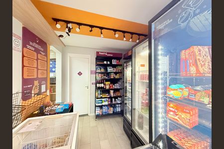 Mercadinho  de apartamento para alugar com 2 quartos, 49m² em Santo Amaro, São Paulo