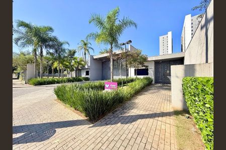 Fachada  de apartamento para alugar com 2 quartos, 49m² em Santo Amaro, São Paulo