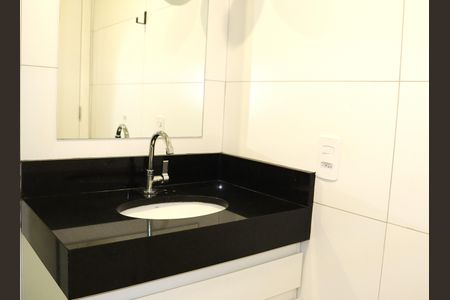 Banheiro de apartamento para alugar com 1 quarto, 34m² em Bela Vista, São Paulo