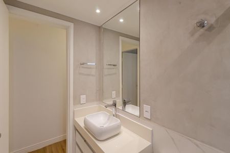 Banheiro de apartamento para alugar com 1 quarto, 43m² em Moema, São Paulo