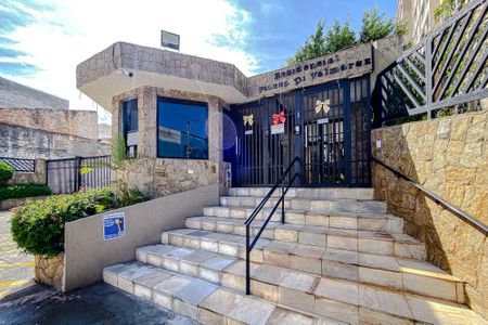 Apartamento para alugar com 55m², 2 quartos e 1 vagaFachada - Plaquinha