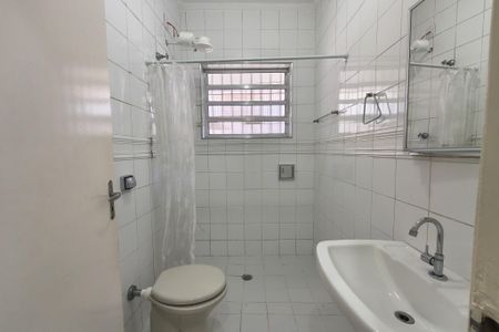Banheiro de casa para alugar com 1 quarto, 179m² em Vila Caiçara, Praia Grande