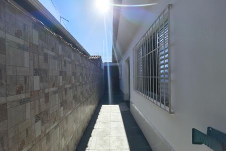 Corredor lateral de casa para alugar com 1 quarto, 179m² em Vila Caiçara, Praia Grande