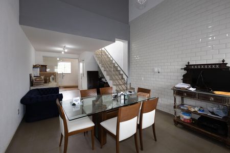 Sala de Estar de kitnet/studio para alugar com 1 quarto, 30m² em Vale do Sol, Nova Lima