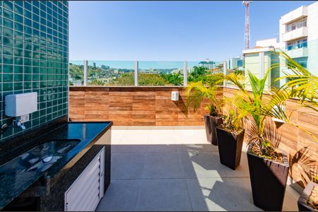 Apartamento à venda com 162m², 2 quartos e 3 vagas Apartamento à venda com 162m², 2 quartos e 3 vagasCobertura