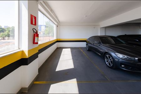 Apartamento à venda com 162m², 2 quartos e 3 vagas Apartamento à venda com 162m², 2 quartos e 3 vagasGaragem