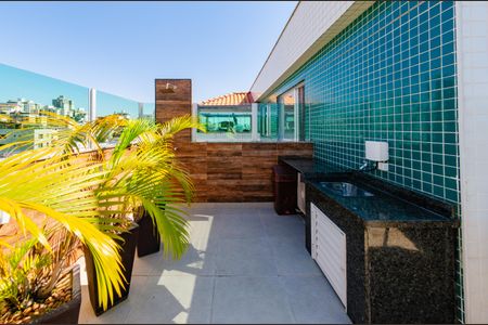 Apartamento à venda com 162m², 2 quartos e 3 vagas Apartamento à venda com 162m², 2 quartos e 3 vagasCobertura