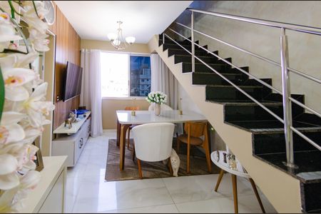 Apartamento à venda com 162m², 2 quartos e 3 vagas Apartamento à venda com 162m², 2 quartos e 3 vagasSala