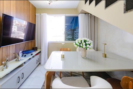 Apartamento à venda com 162m², 2 quartos e 3 vagas Apartamento à venda com 162m², 2 quartos e 3 vagasSala