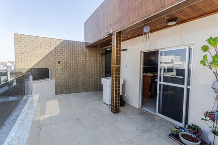 Apartamento à venda com 180m², 4 quartos e 2 vagasCobertura