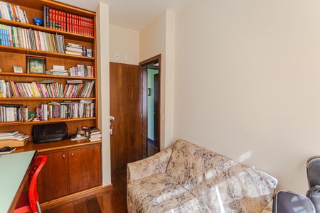 Apartamento à venda com 180m², 4 quartos e 2 vagasQuarto 2