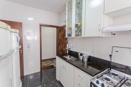 Apartamento à venda com 180m², 4 quartos e 2 vagasCozinha