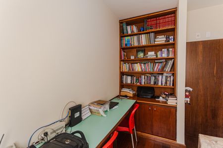 Apartamento à venda com 180m², 4 quartos e 2 vagasQuarto 2