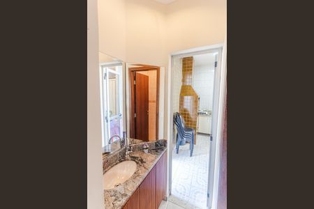 Apartamento à venda com 180m², 4 quartos e 2 vagasBanheiro Social da Churrasqueira na Cobertura