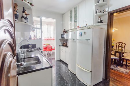 Apartamento à venda com 180m², 4 quartos e 2 vagasCozinha