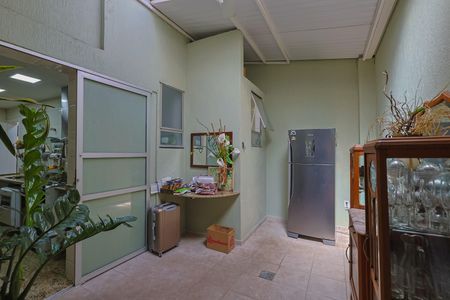 Apartamento à venda com 220m², 4 quartos e 2 vagas Apartamento à venda com 220m², 4 quartos e 2 vagasÁrea Gourmet