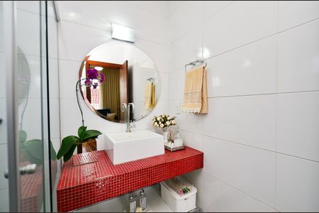 Casa à venda com 320m², 3 quartos e 5 vagas Casa à venda com 320m², 3 quartos e 5 vagasBanheiro 2