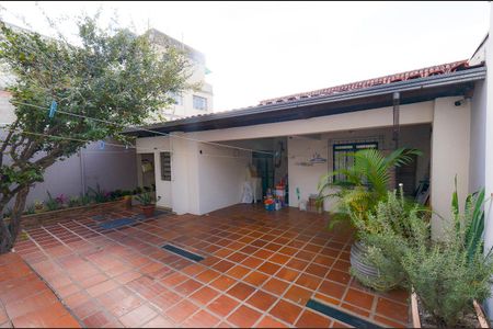 Casa à venda com 320m², 3 quartos e 5 vagas Casa à venda com 320m², 3 quartos e 5 vagasÁrea Externa