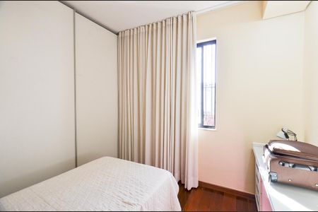 Casa à venda com 320m², 3 quartos e 5 vagas Casa à venda com 320m², 3 quartos e 5 vagasQuarto 1